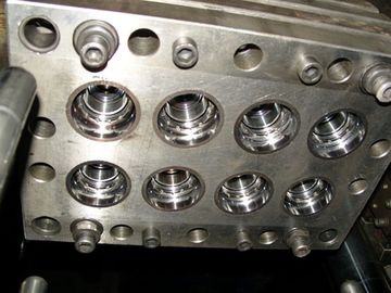 Multi - Cavity Hot Runner Injection Mould Maker With P20 Mold Base